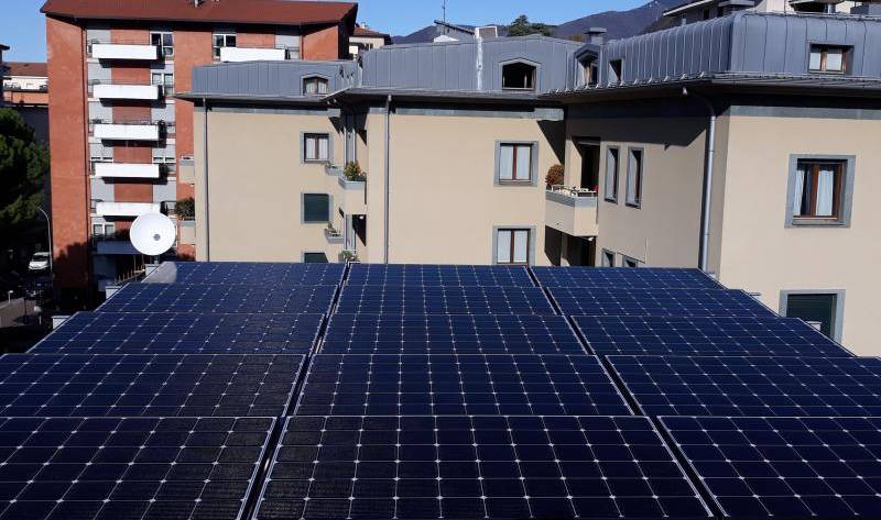 como_fotovoltaico_pergola_LG_huawei_accumulo_inverter