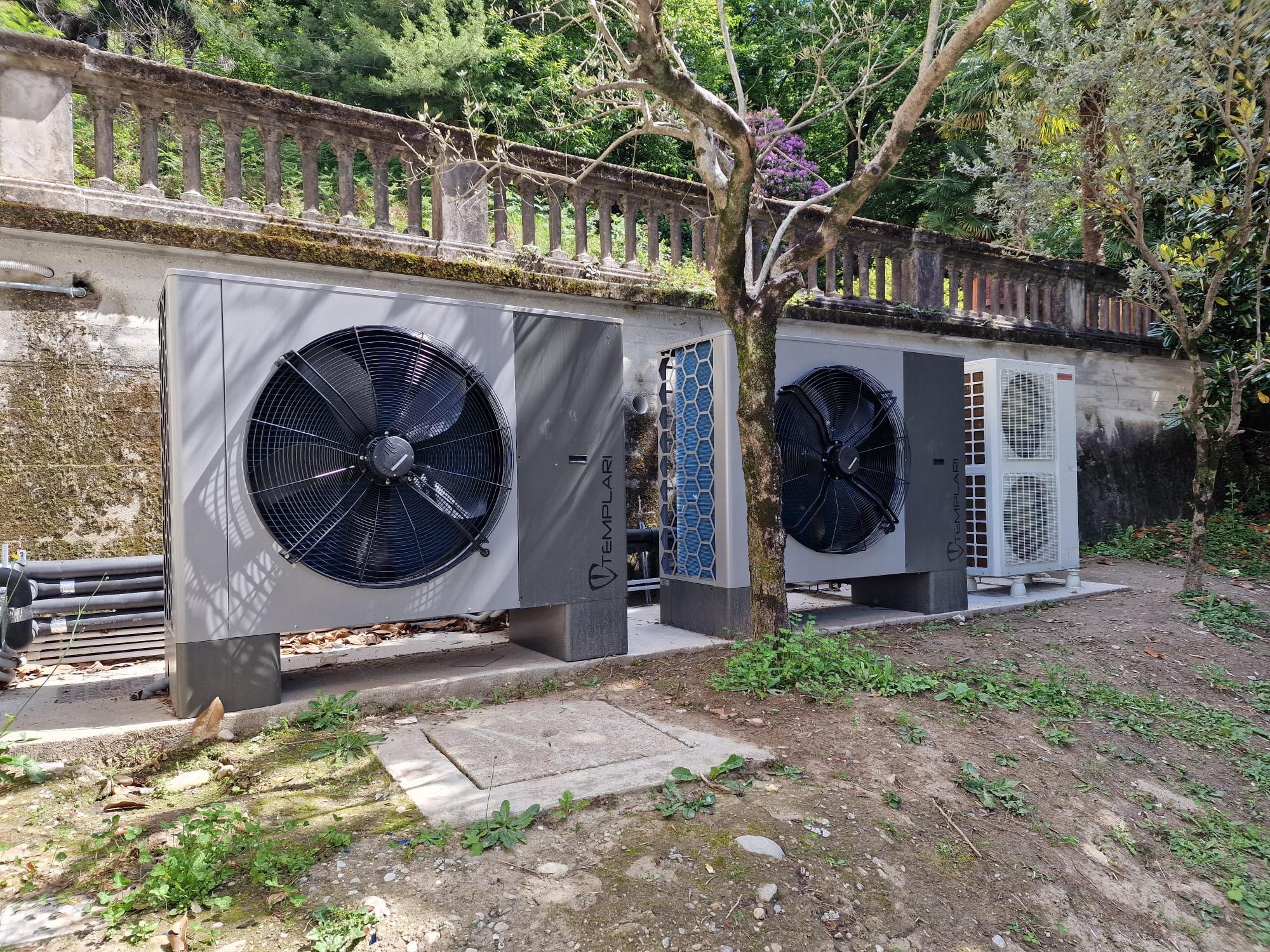 Due pompe di calore in cascata per tot 60kW termici e un VRF da 24kW